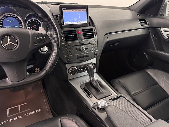Mercedes-Benz C63 8 of 18