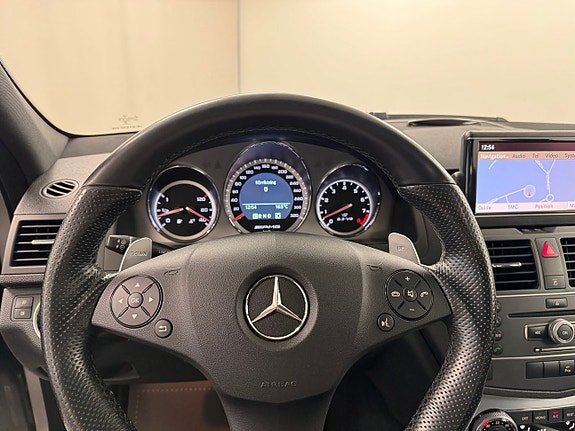 Mercedes-Benz C63 7 of 18