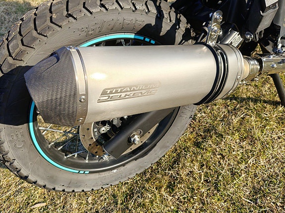 Royal Enfield Scram 411 3 of 7