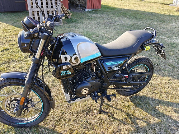 Royal Enfield Scram 411 2 of 7