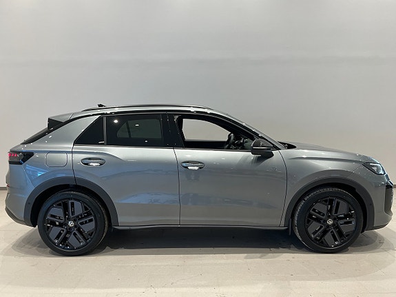 Volkswagen T-Roc 4 of 23