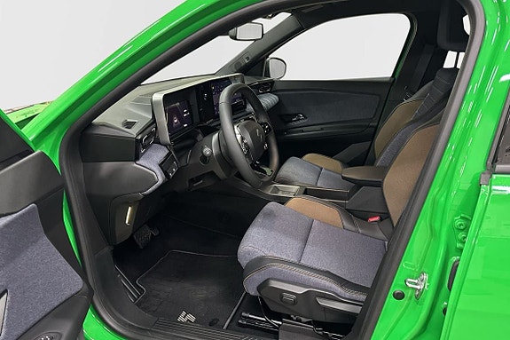 Renault 5 E-Tech 4 of 16