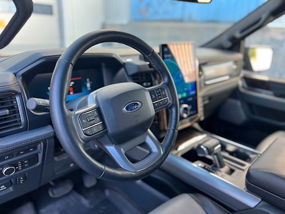 Ford F-150 11 of 14