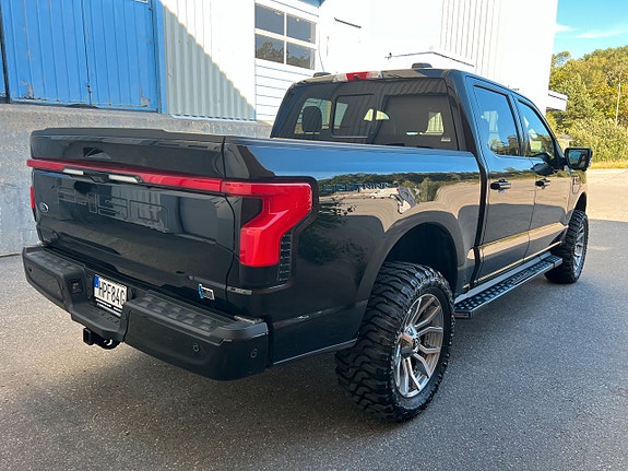Ford F-150 3 of 14