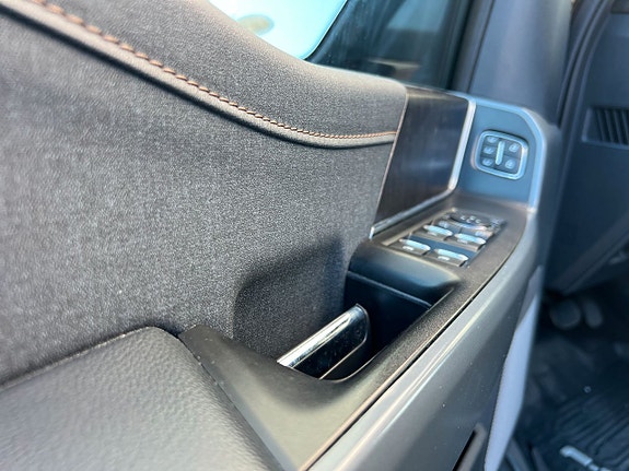 Ford F-150 10 of 14
