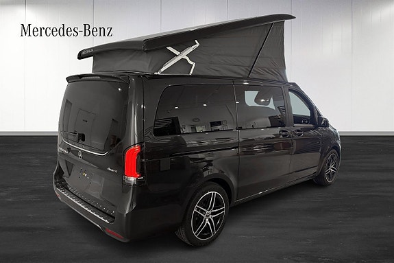 Mercedes-Benz V300 4 of 5