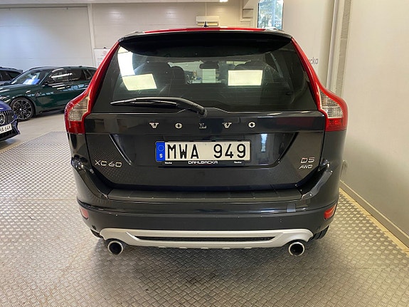 Volvo XC60 4 of 9
