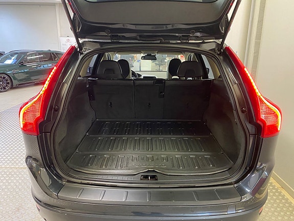 Volvo XC60 9 of 9