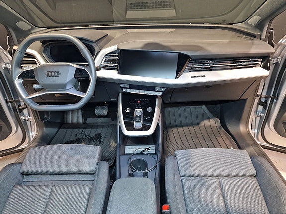 Audi Q4 e-tron 16 of 20