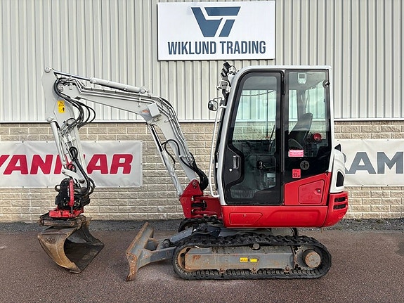 Takeuchi TB230 / 3t minigrävmaskin / rototilt