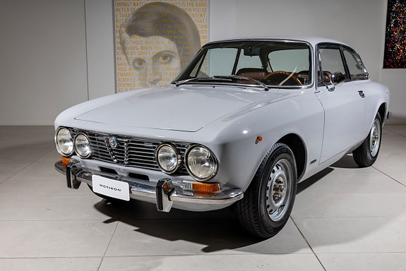 Alfa Romeo GT 27 of 27