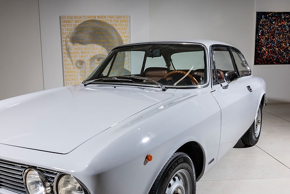 Alfa Romeo GT 4 of 27