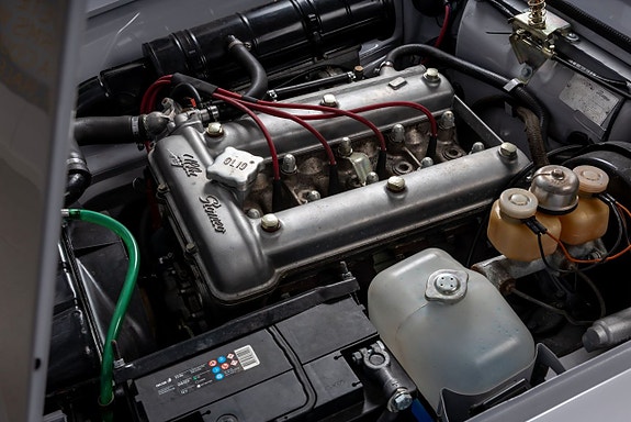 Alfa Romeo GT 20 of 27