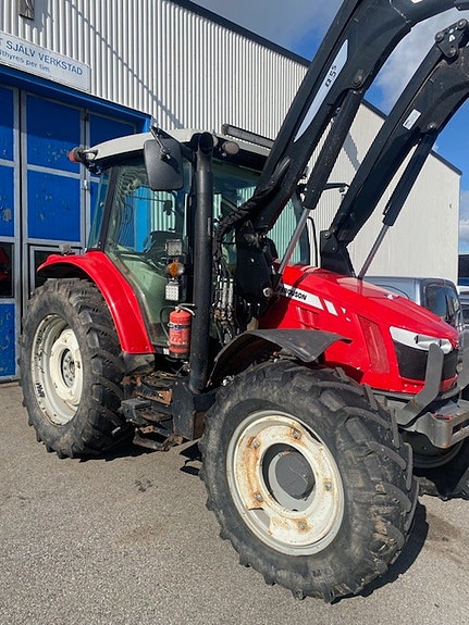 MF 5613 med Ålö Q55 lastare
