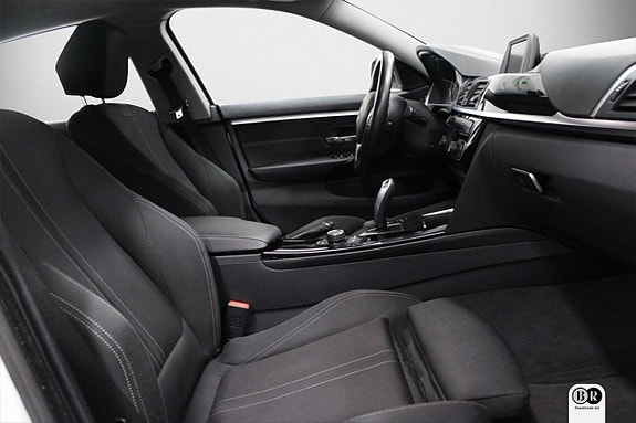 BMW 420i 4 of 5