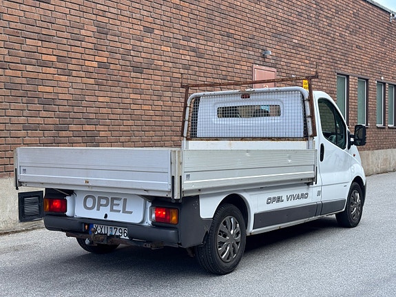 Opel Vivaro 5 of 5