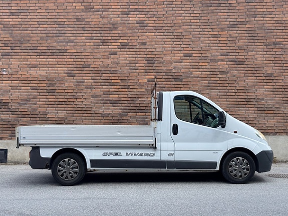 Opel Vivaro 6 of 16