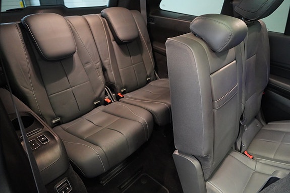 Mercedes-Benz GLS400 d 9 of 21