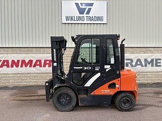 Begagnad Truck dOOSAN D30S-7