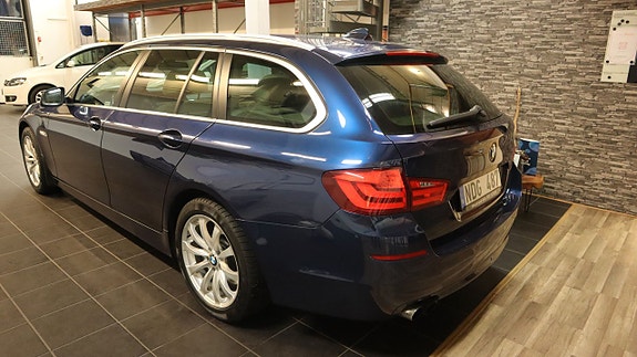 BMW 525 3 of 5