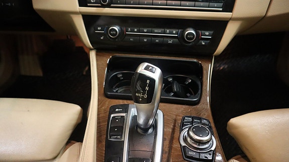 BMW 525 9 of 12