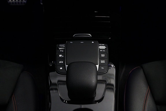 Mercedes-Benz CLA220 d 28 of 29