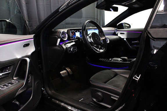 Mercedes-Benz CLA220 d 24 of 29
