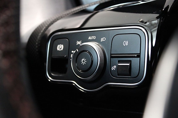 Mercedes-Benz CLA220 d 23 of 29