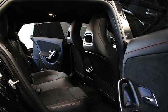 Mercedes-Benz CLA220 d 26 of 29