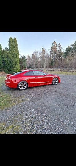 Audi A5 2 of 7
