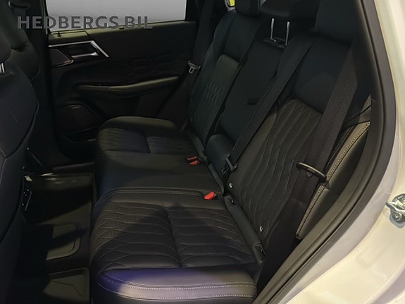 Mitsubishi Outlander 8 of 24