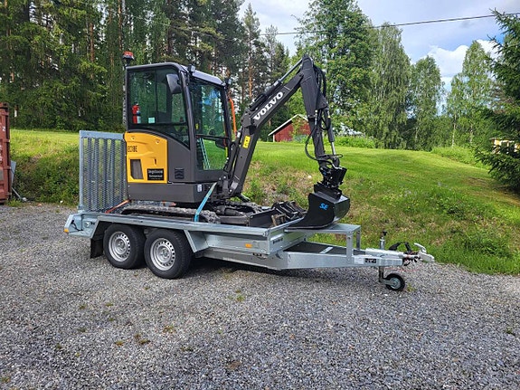 Minigrävare Uthyres.