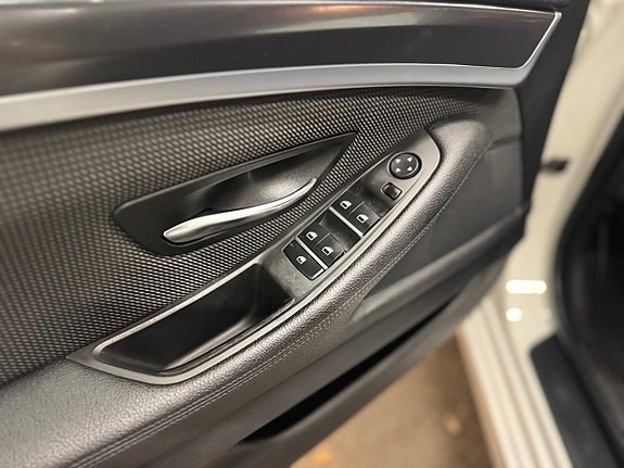 BMW 520 10 of 14