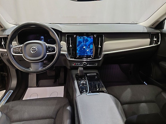 Volvo V90 10 of 20