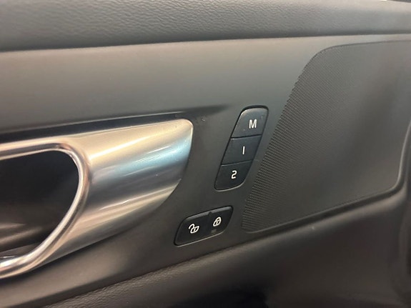 Volvo V60 7 of 14