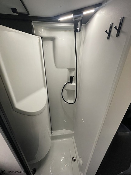 Adria Twin Supreme 600 SPB | DIESELV. TRUMA | 138L KOMP.KYL 16 of 22