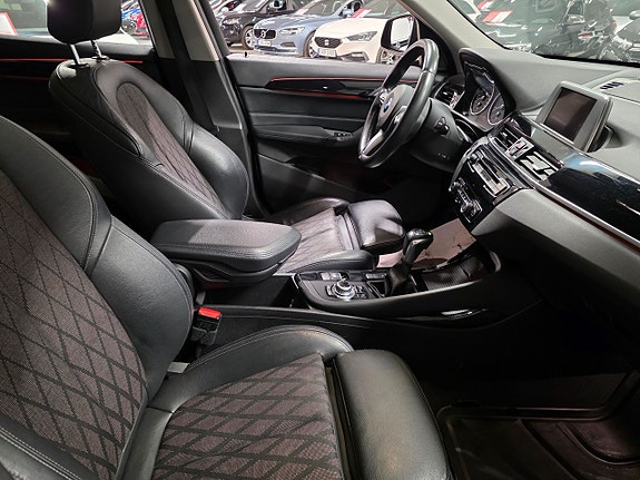 BMW X1 6 of 11