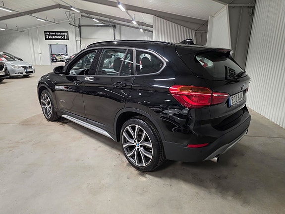 BMW X1 5 of 5