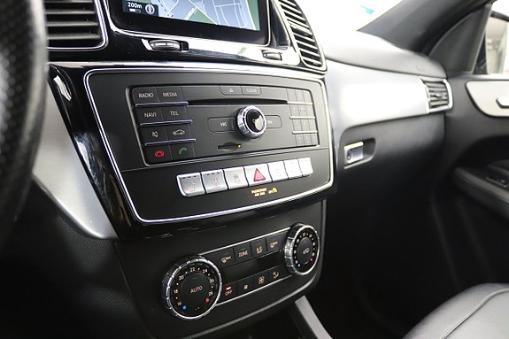 Mercedes-Benz GLE350 d 25 of 29