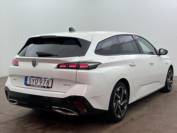 Peugeot 308 SW 8 of 27