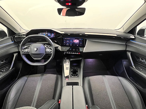 Peugeot 308 SW 18 of 27