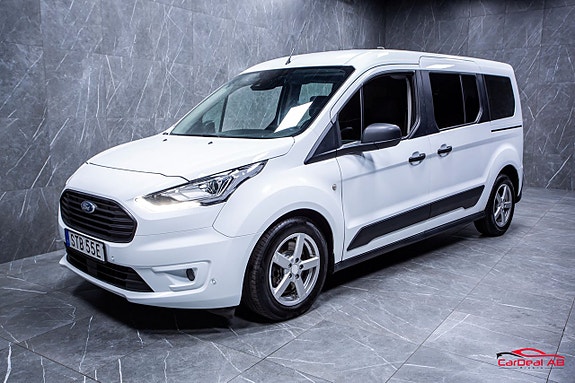 Ford Tourneo Connect 3 of 5