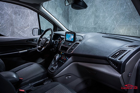 Ford Connect Tourneo 15 of 27