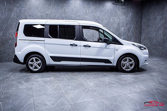Ford Connect Tourneo 8 of 27