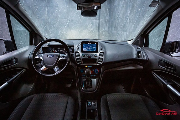 Ford Connect Tourneo 13 of 27