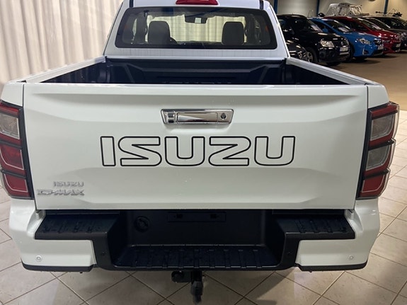 Isuzu D-max 8 of 27
