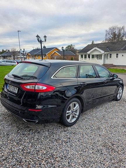 Ford Mondeo 3 of 8
