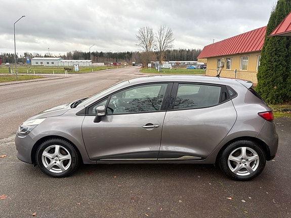 Renault Clio 2 of 5