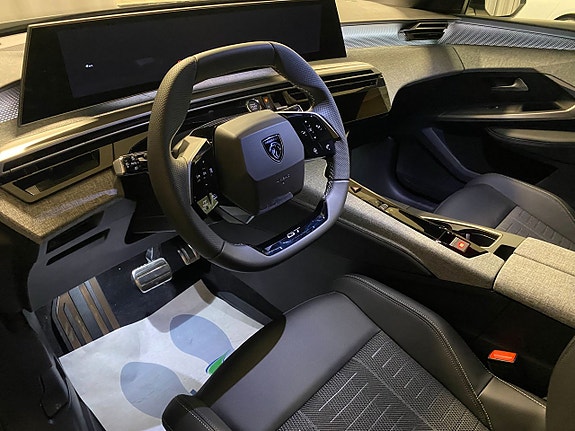 Peugeot 3008 8 of 13