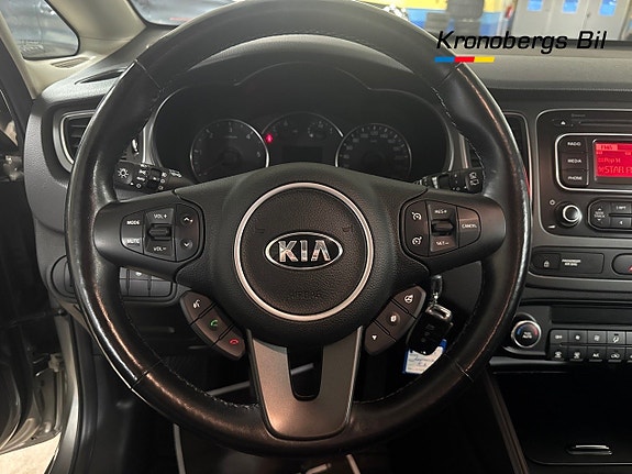 Kia Carens 15 of 18